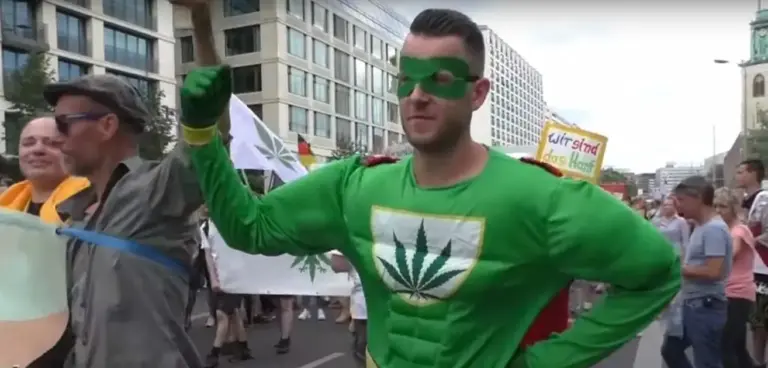 Berlin quiere descriminalizar el cannabis
